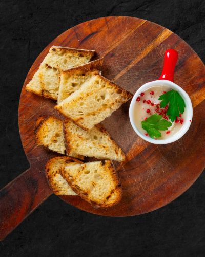 Untură de mangaliță cu pătrunjel și piper roșu 200 grame