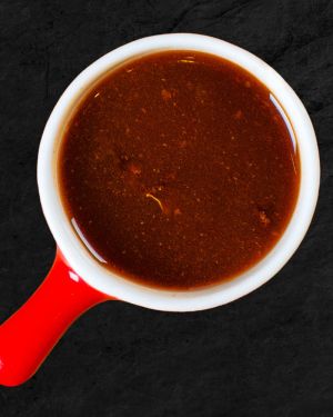 Sos brun bază – supă de oase cu vin 200 grame